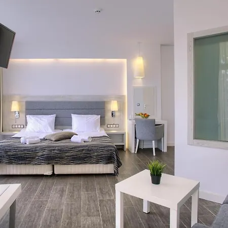 Luna 4* Goudstrand