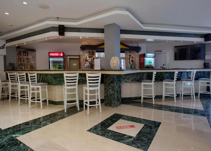 Luna 4* Golden Sands