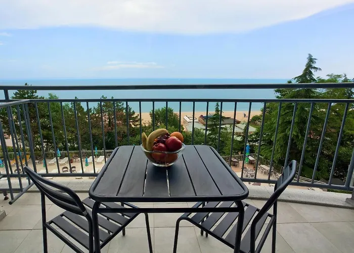 Luna 4* גולדן סנדס