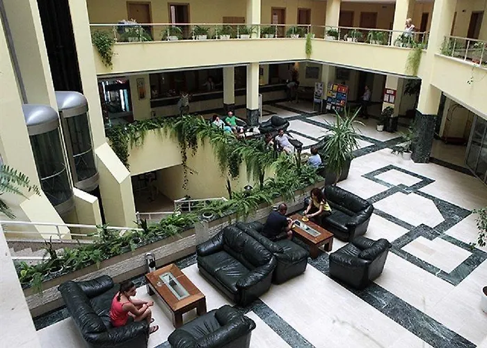 Luna גולדן סנדס